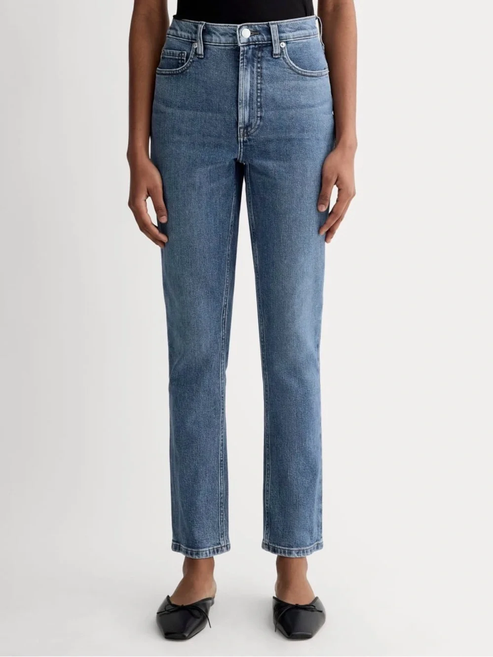 Everlane Women’s The Cheeky Jeans High Rise in Washed Blue 29